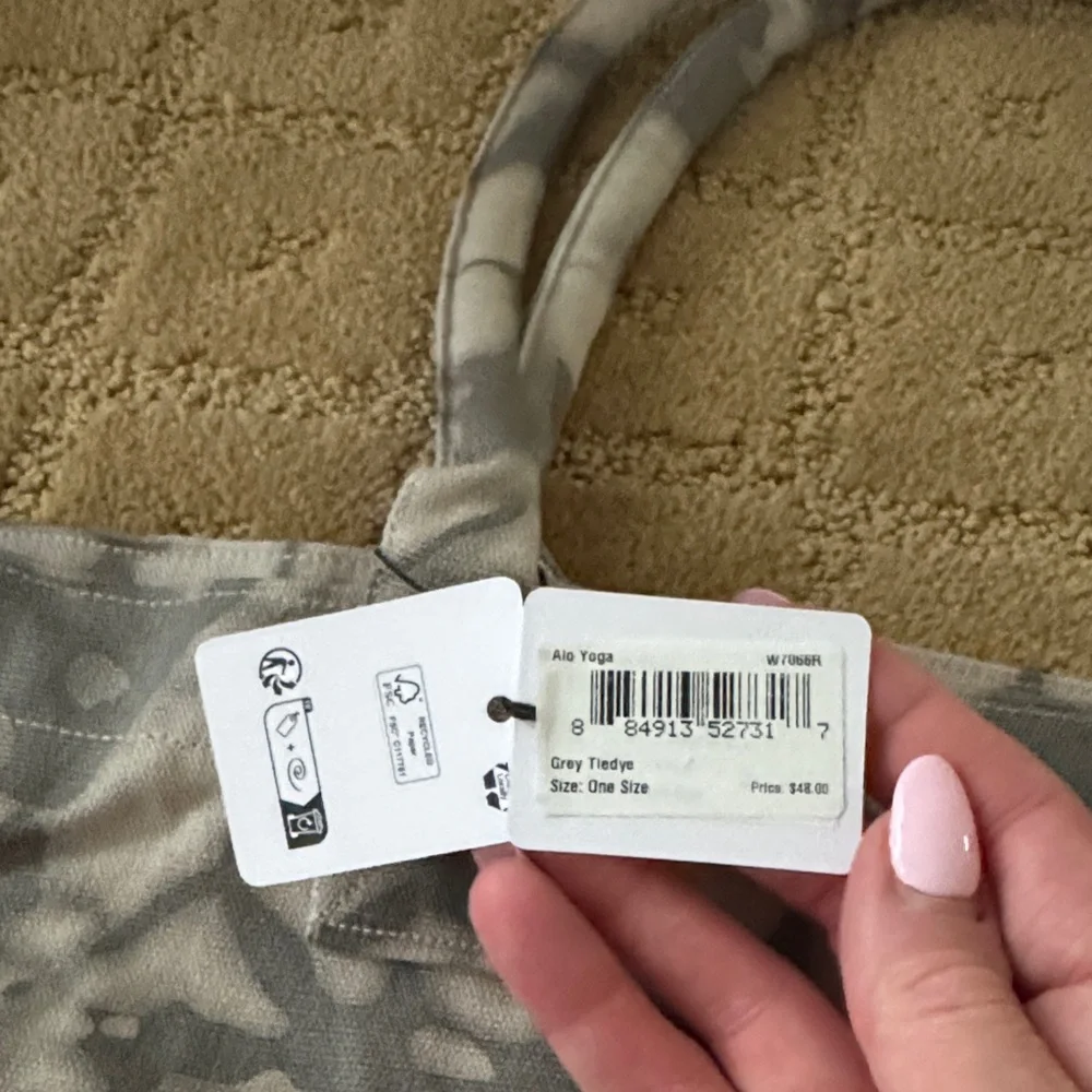 ALO Yoga grey tied dyed  Tote Bag - Picture 2 of 4